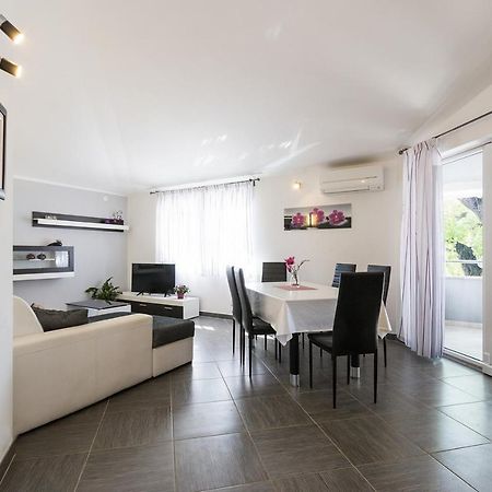 Apartment Carmen Πούλα Εξωτερικό φωτογραφία