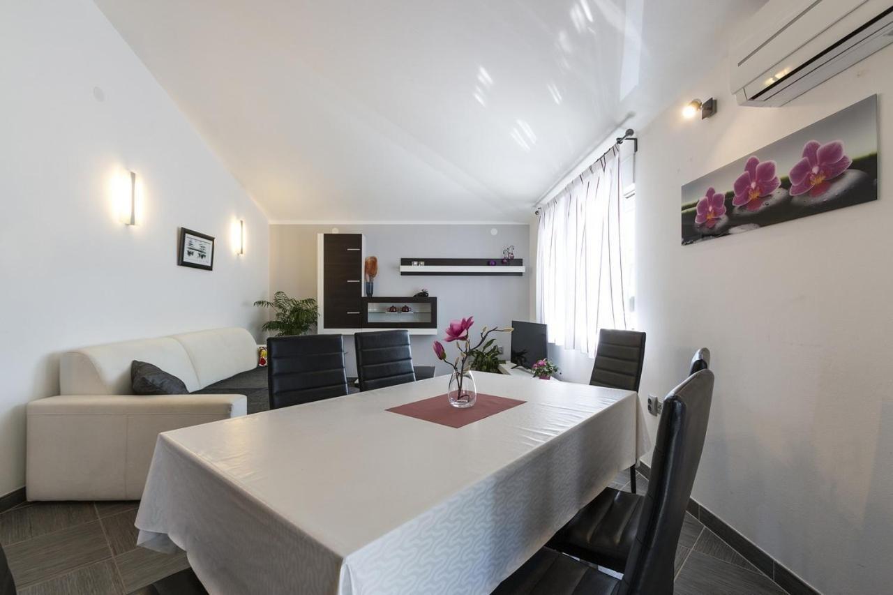 Apartment Carmen Πούλα Εξωτερικό φωτογραφία