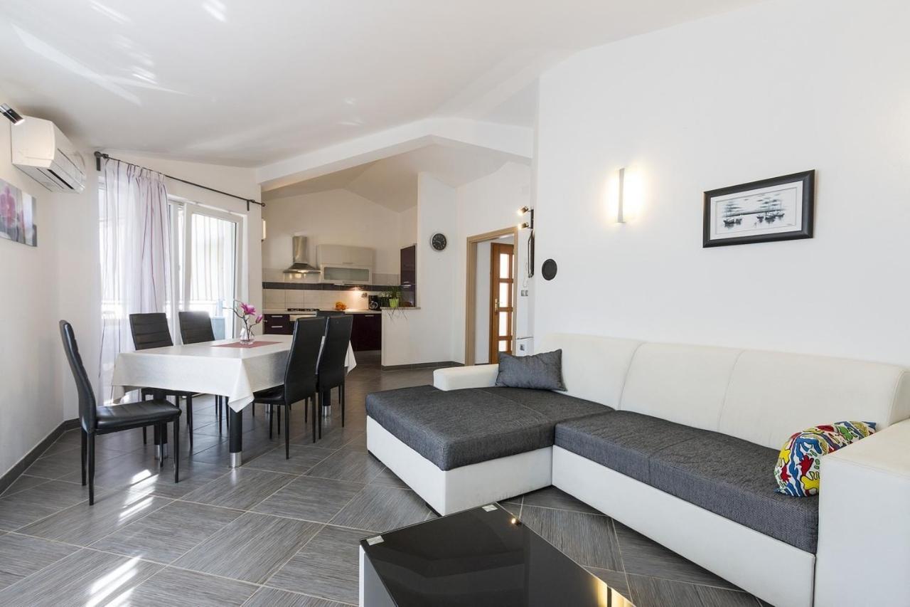 Apartment Carmen Πούλα Εξωτερικό φωτογραφία