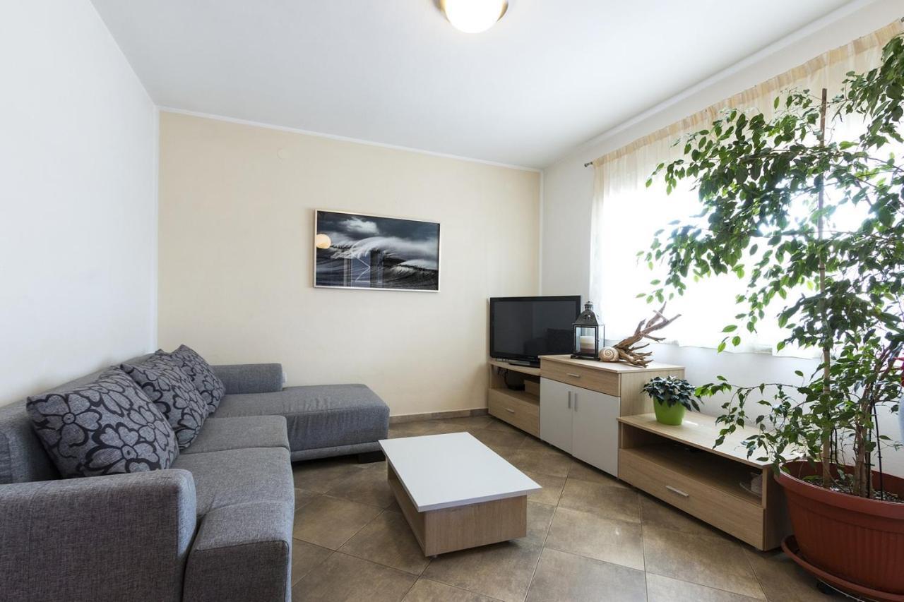 Apartment Carmen Πούλα Εξωτερικό φωτογραφία