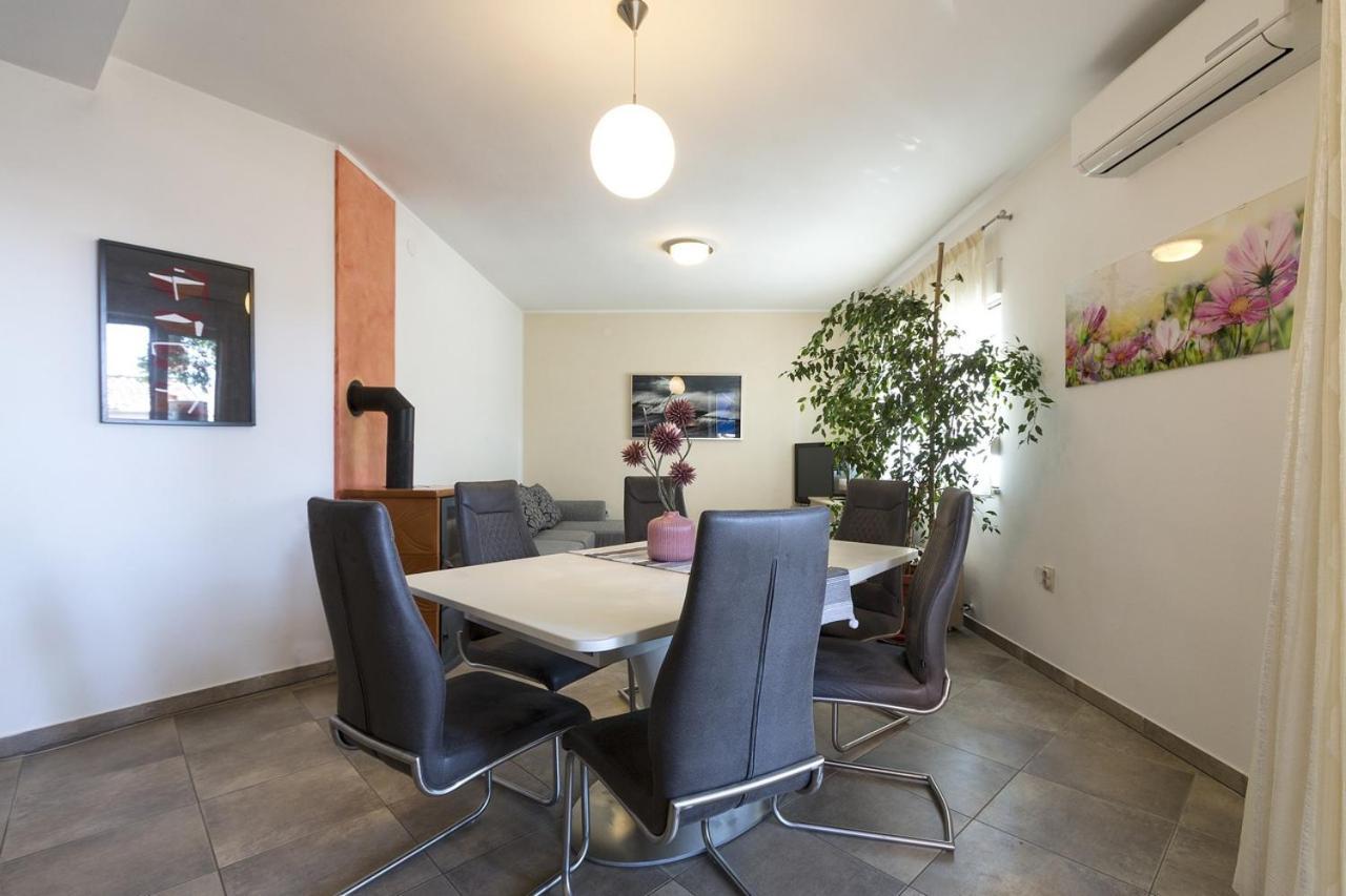Apartment Carmen Πούλα Εξωτερικό φωτογραφία