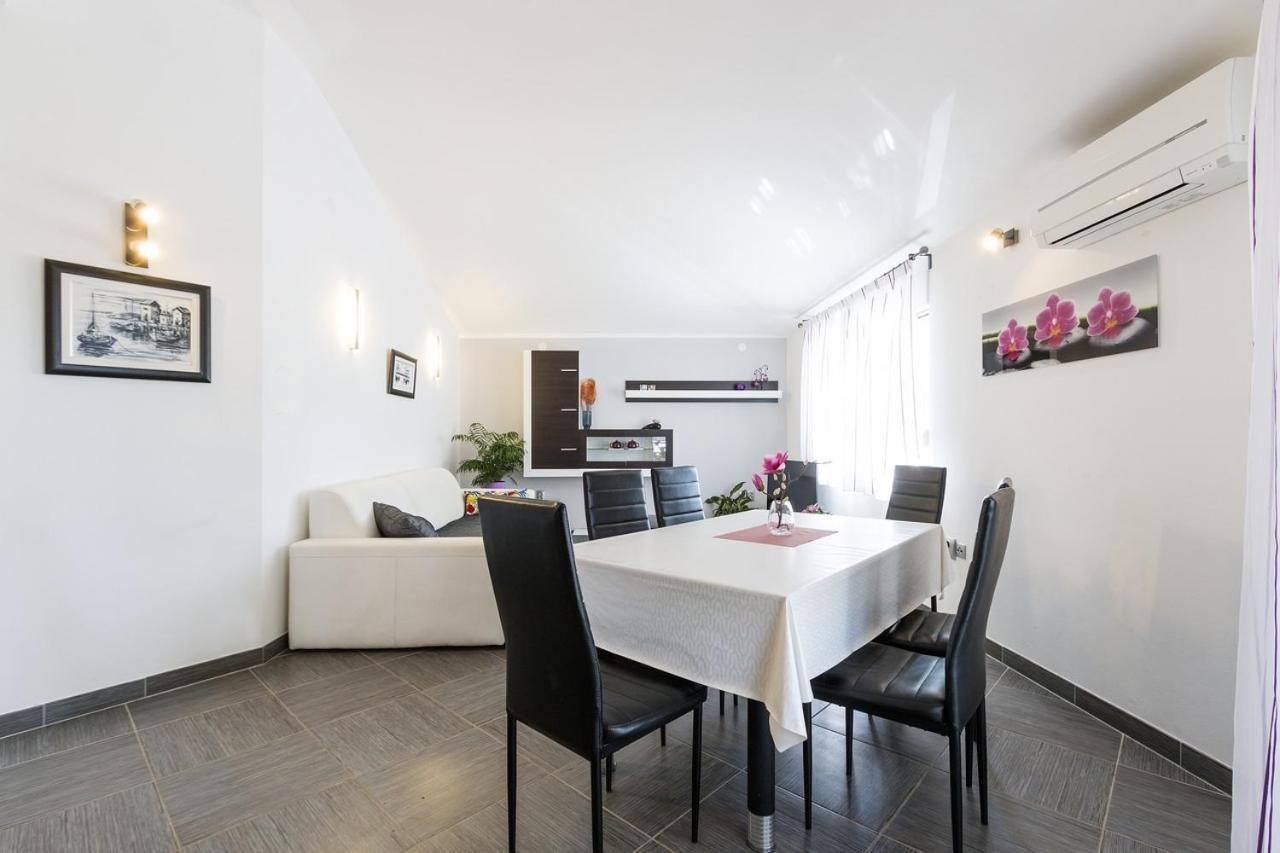 Apartment Carmen Πούλα Εξωτερικό φωτογραφία